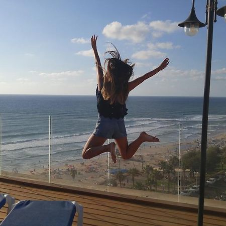 Penthouse Apartment On The Beach Bat Yam Eksteriør bilde