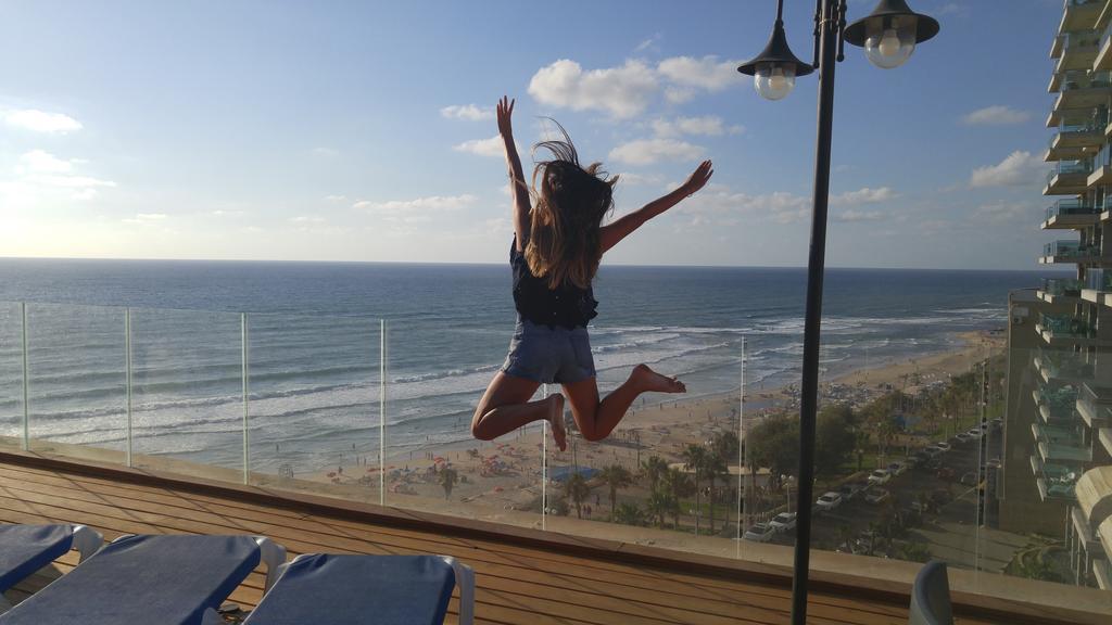 Penthouse Apartment On The Beach Bat Yam Eksteriør bilde