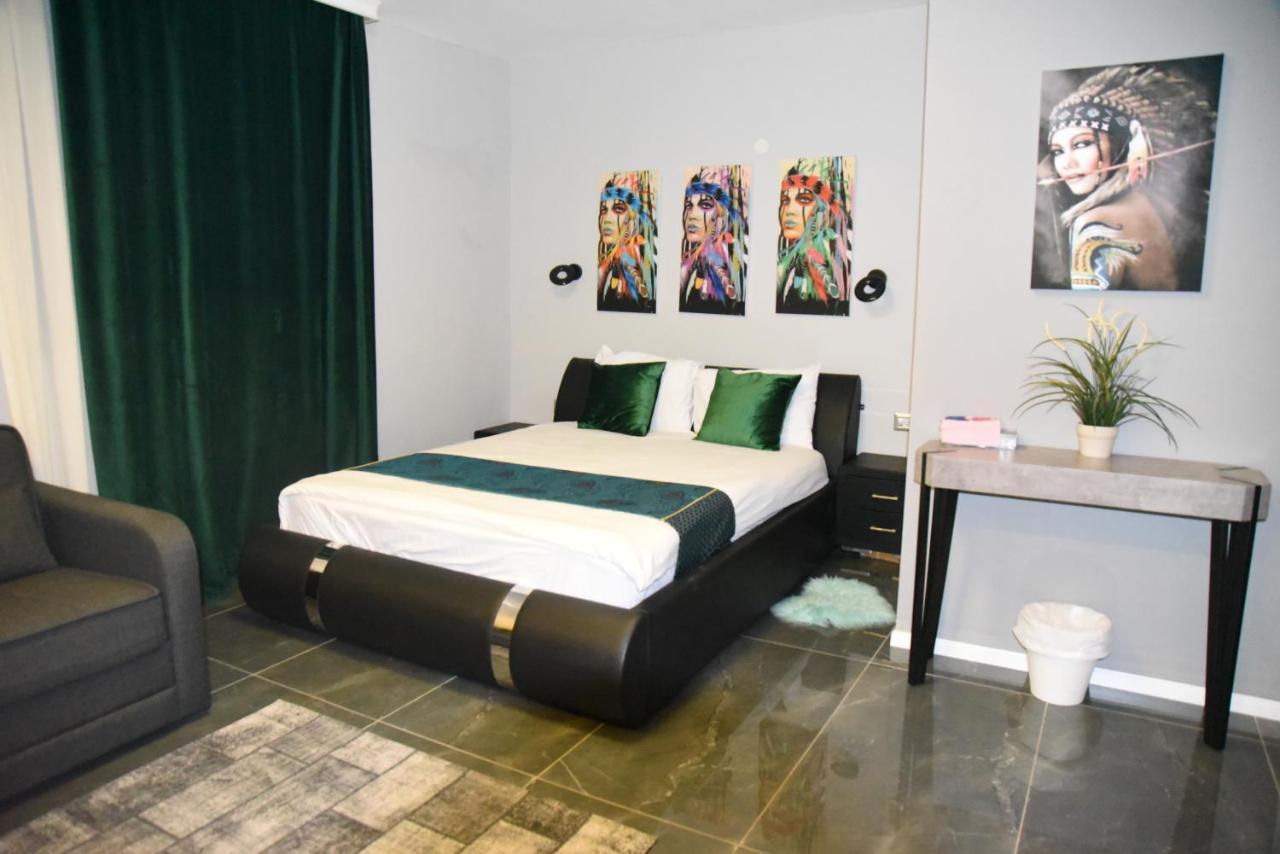 Penthouse Apartment On The Beach Bat Yam Eksteriør bilde