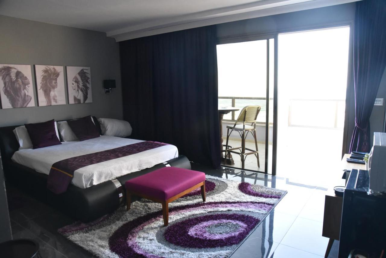 Penthouse Apartment On The Beach Bat Yam Eksteriør bilde